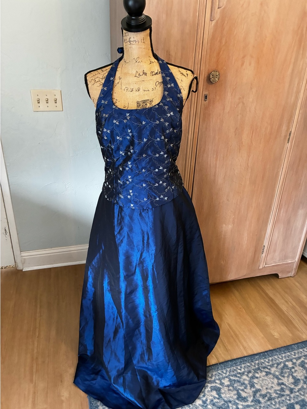 Vintage 1990's Y2K sapphire Blue Sparkly corset halter gown Formal Dress HOCO L